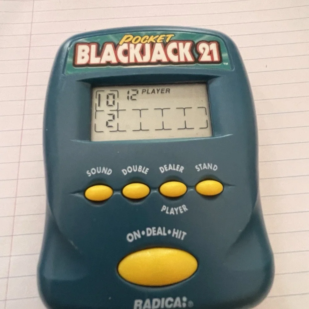Vintage 1997 Radica Pocket Blackjack 21 Electronic Handheld LCD Casino Game